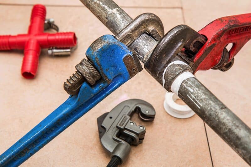 Manutenção preventiva da casa: o hábito barato que evita os reparos mais caros