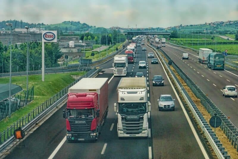 Debêntures incentivadas: renda fixa isenta de IR que pode superar o Tesouro